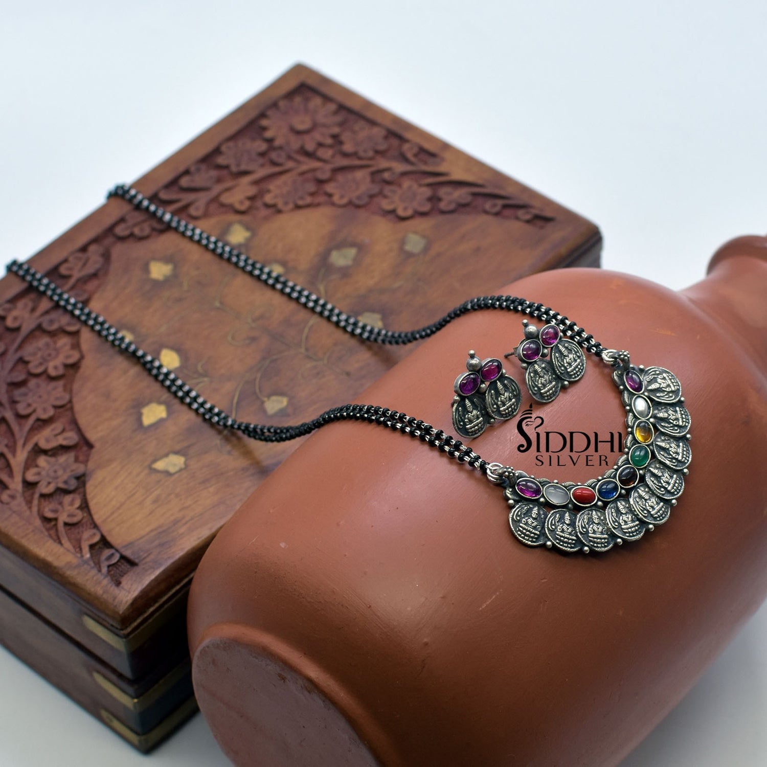 28" Chain mangalsutra navratna laxmi pendant