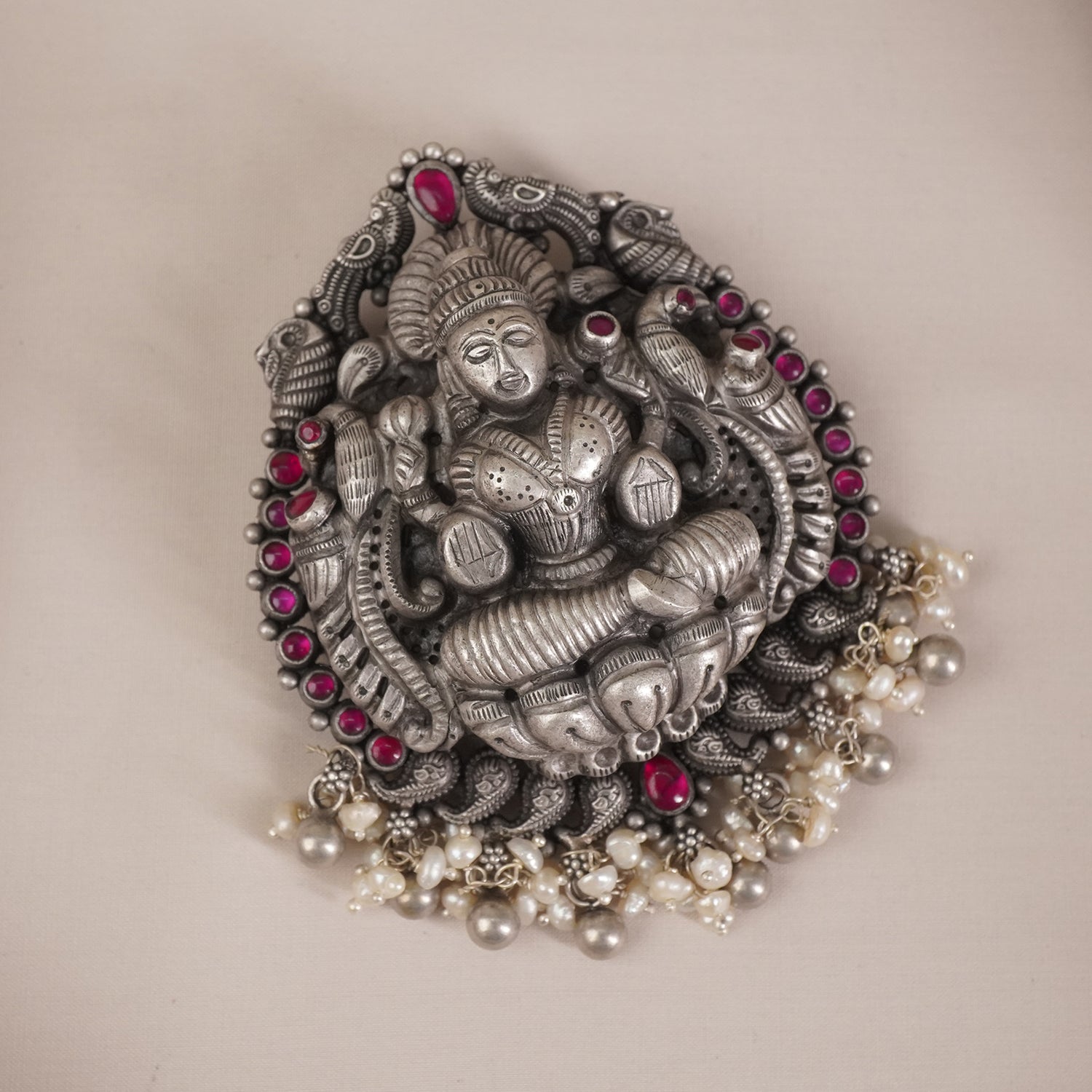 Silver Nagasi Pendant With Pearls