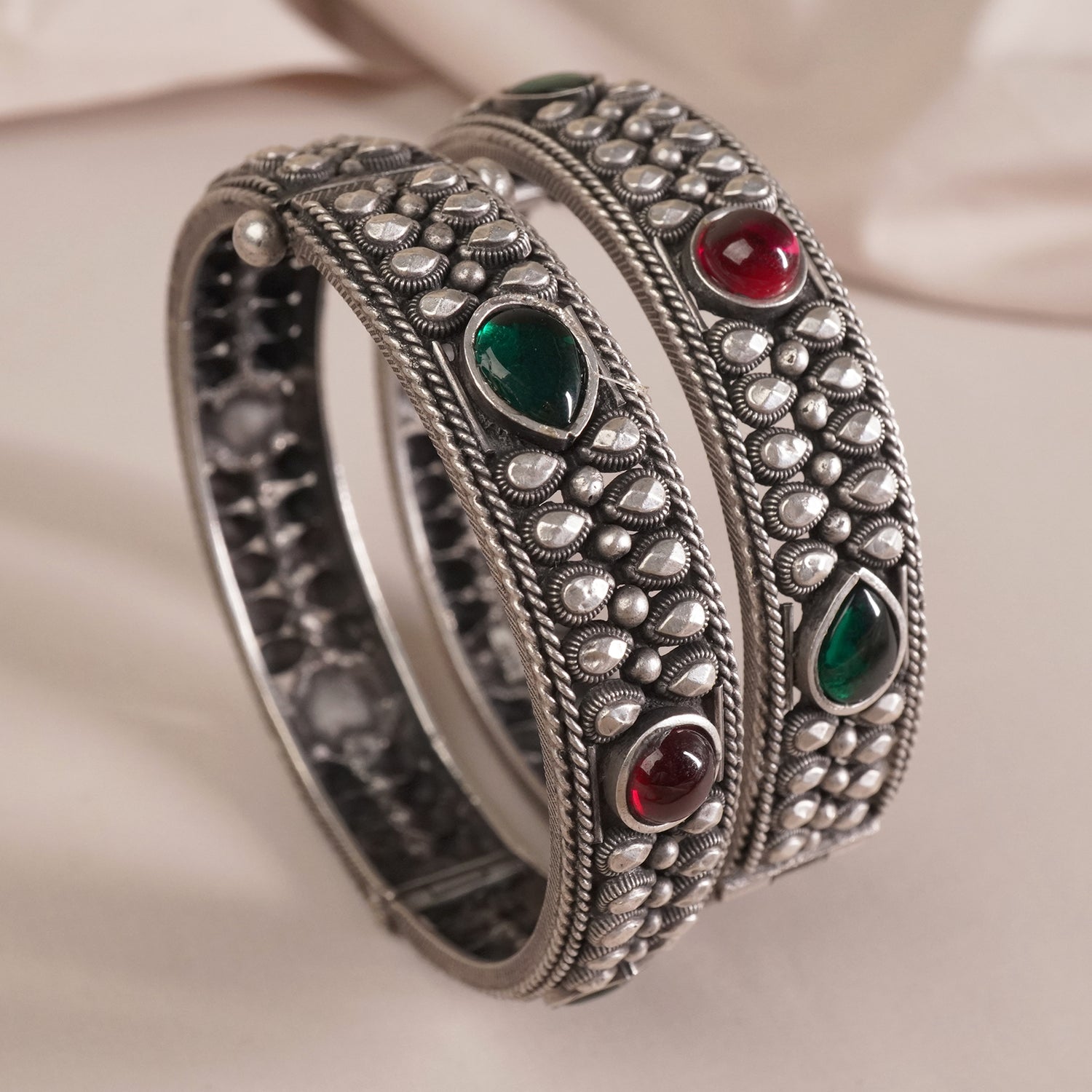 Silver Bangles Design With Red & Green Kemp Stones. (1 Pair)