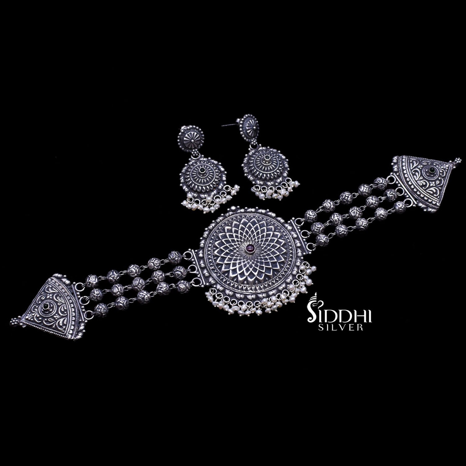 Choker karnaful