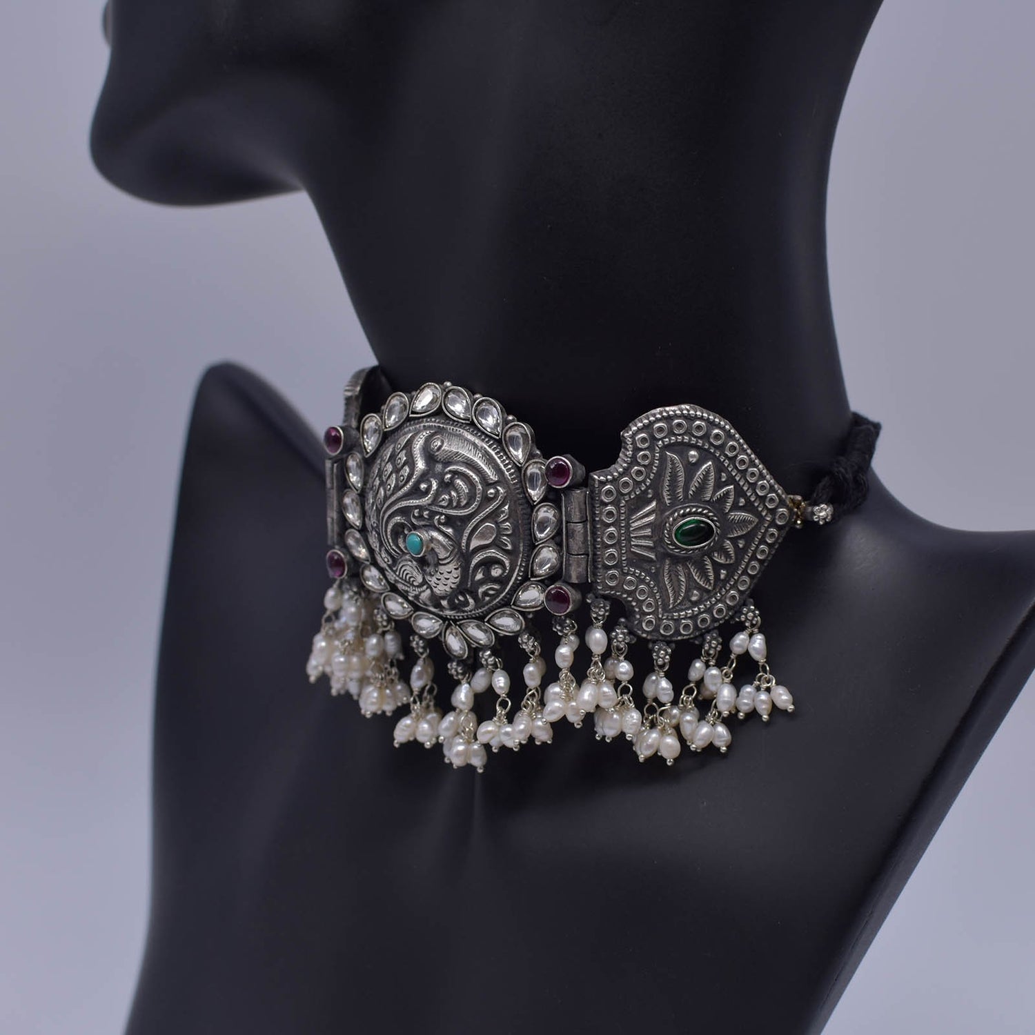 Choker surya nachni peacock