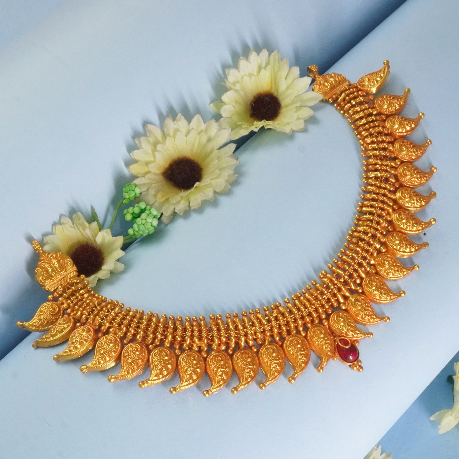Pure Silver Gheru Finish Gold Plated Chattai Koyri Necklace