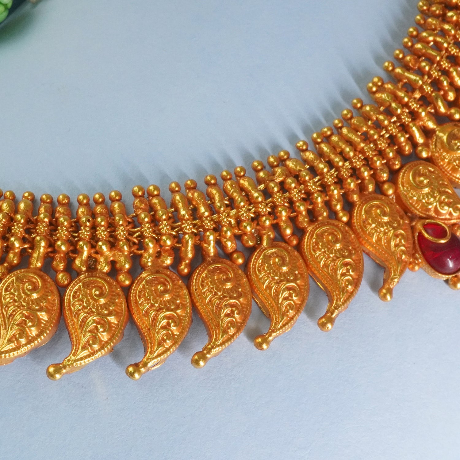 Pure Silver Gheru Finish Gold Plated Chattai Koyri Necklace