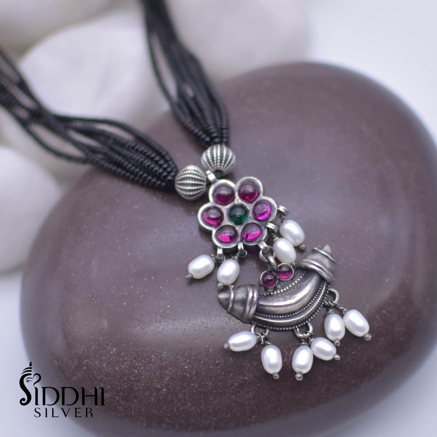 Kolhapuri mangalsutra boat design