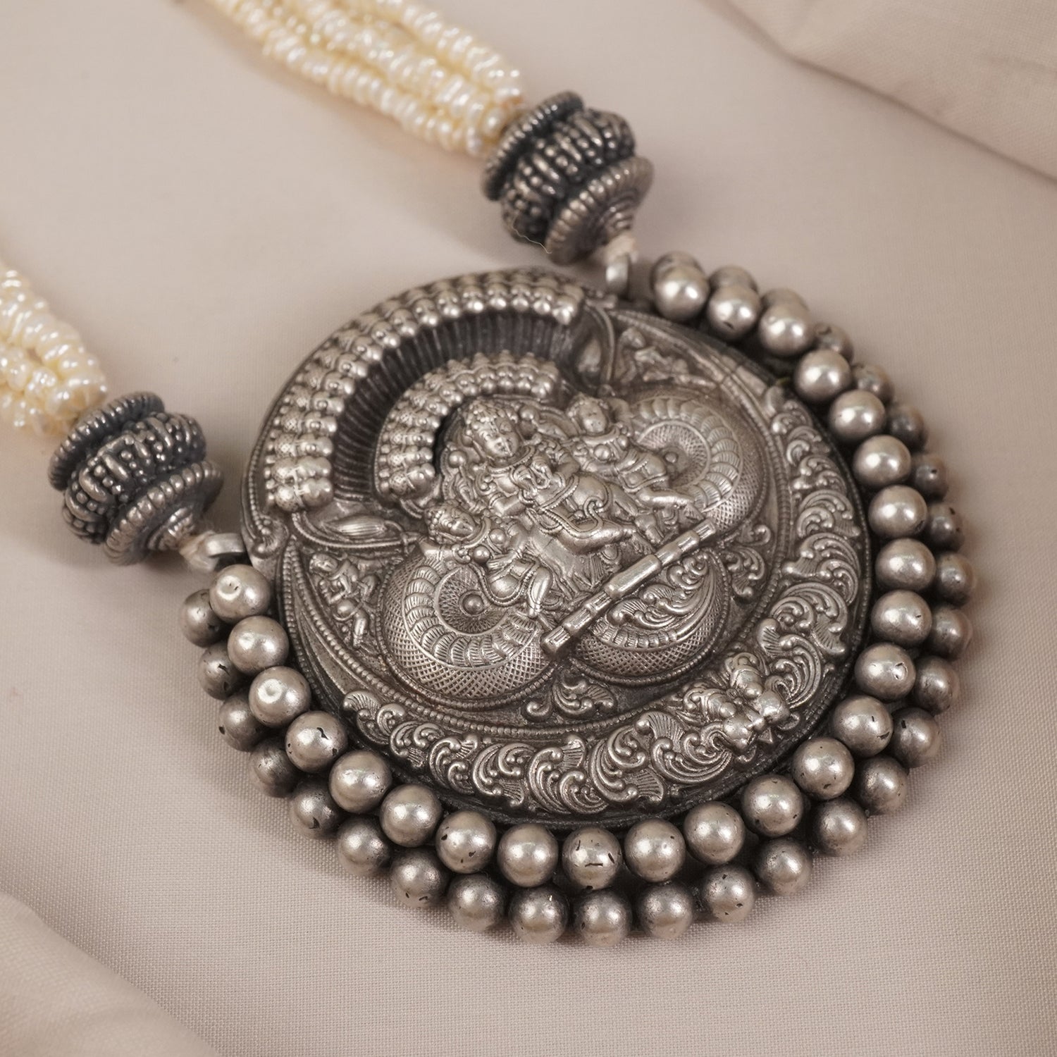 Long Silver Handmade Nakshi Pearl Pendant Necklace