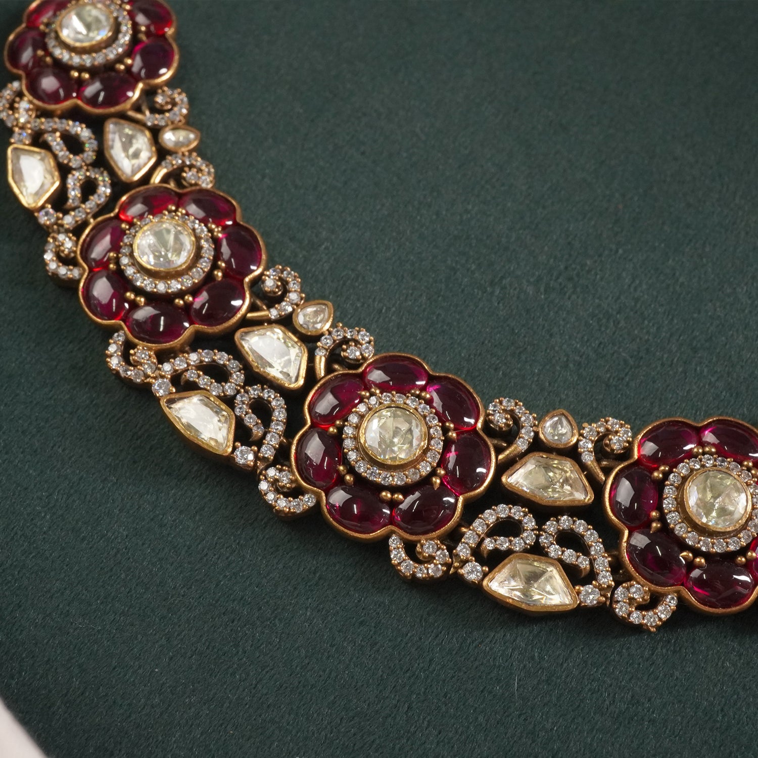 Silver Moissanite Polki Necklace In Gold Plating
