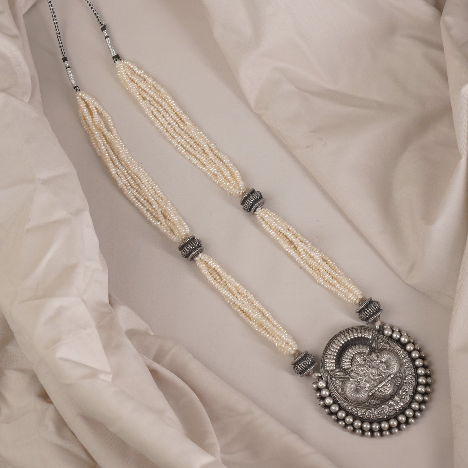 Long Silver Handmade Nakshi Pearl Pendant Necklace