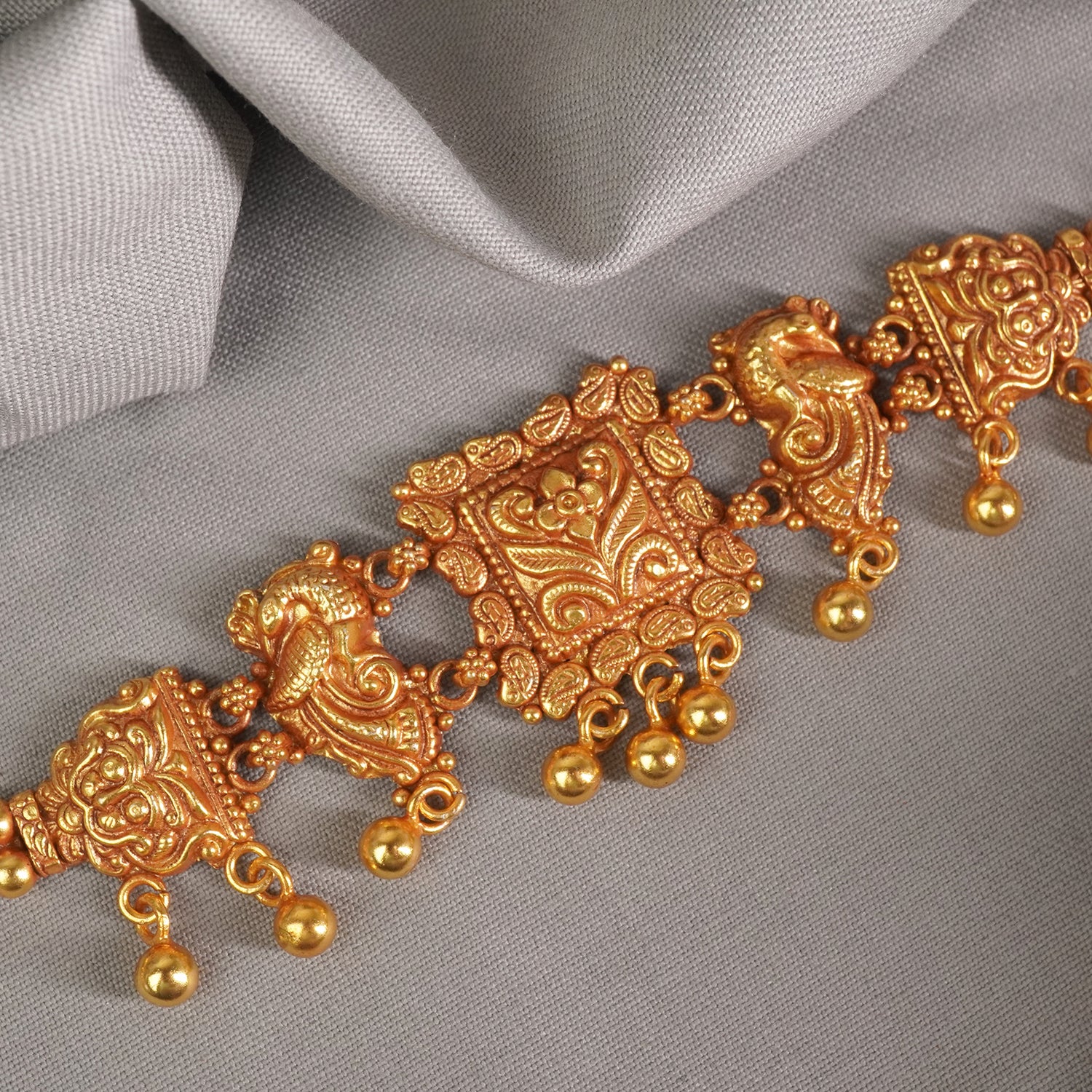 Pure Silver Matt Gheru Finish Gold Plated Chokda Chain Choker