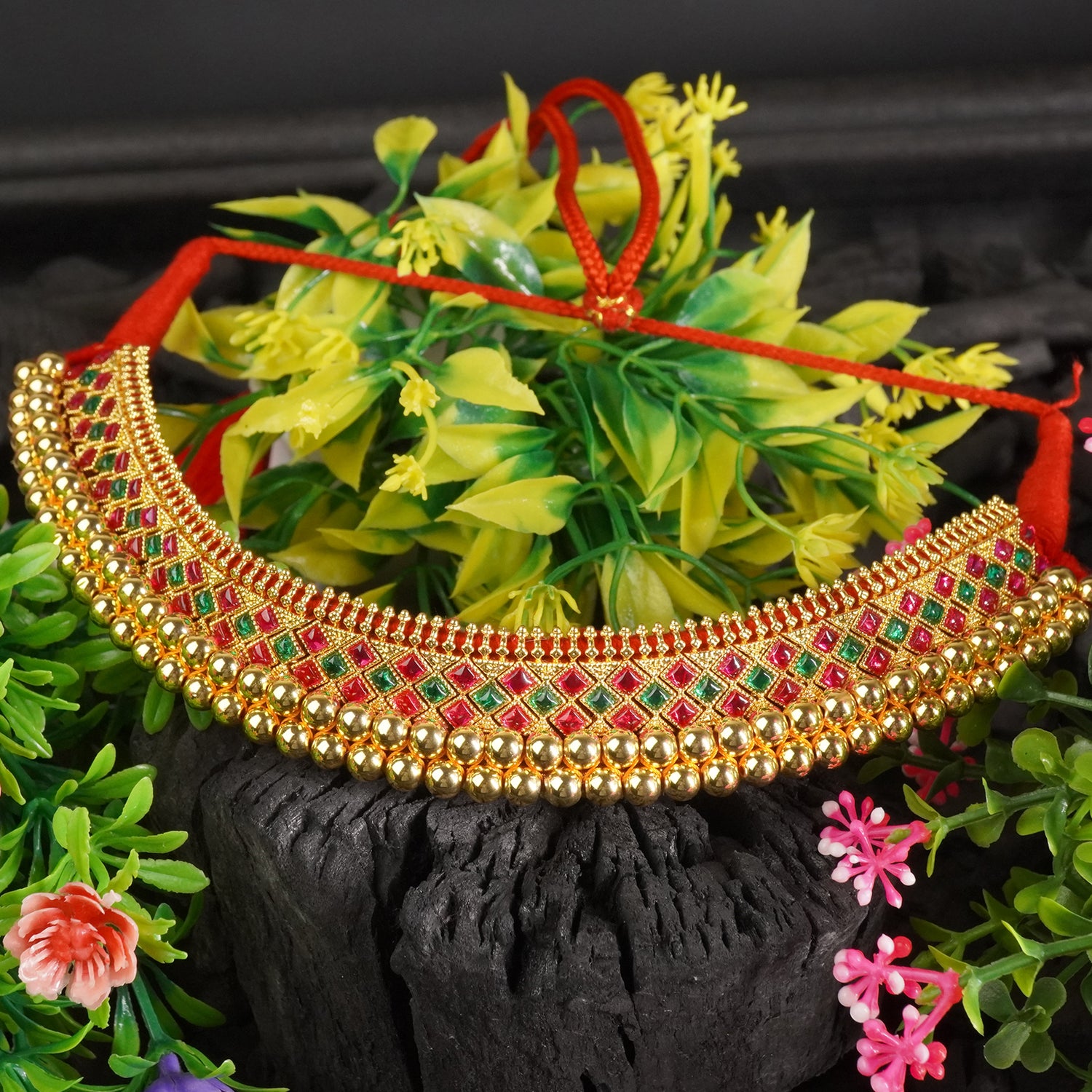 Gold Plated Sterling Silver Kundan Thushi Necklace.