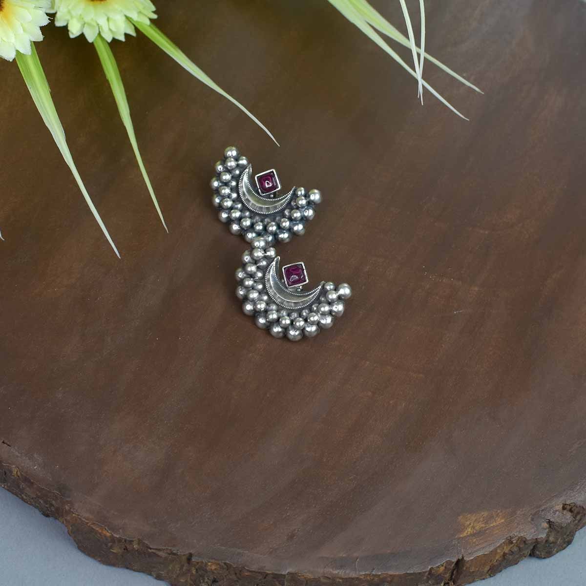 Chandrakor earrings