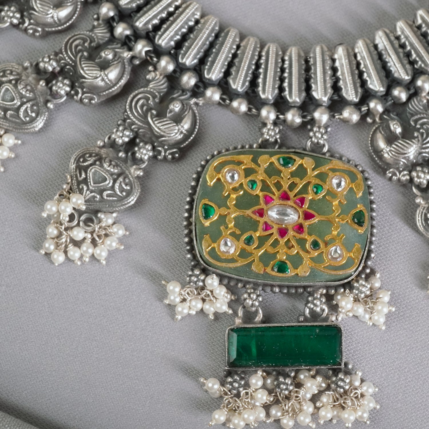 Glamorous Silver Necklace With Gold Plated Filigree Work