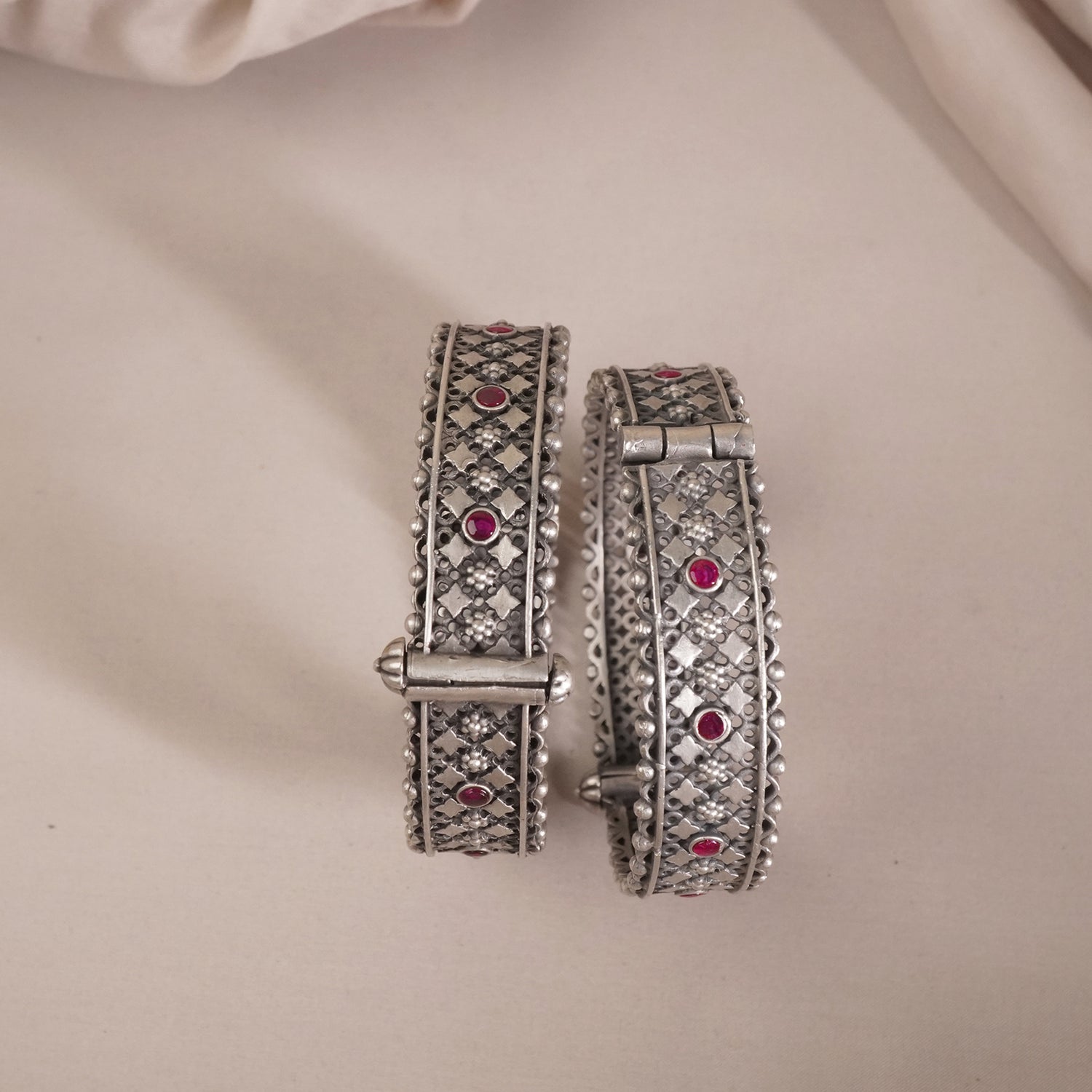 Silver Bangles Patti Design (Pair)