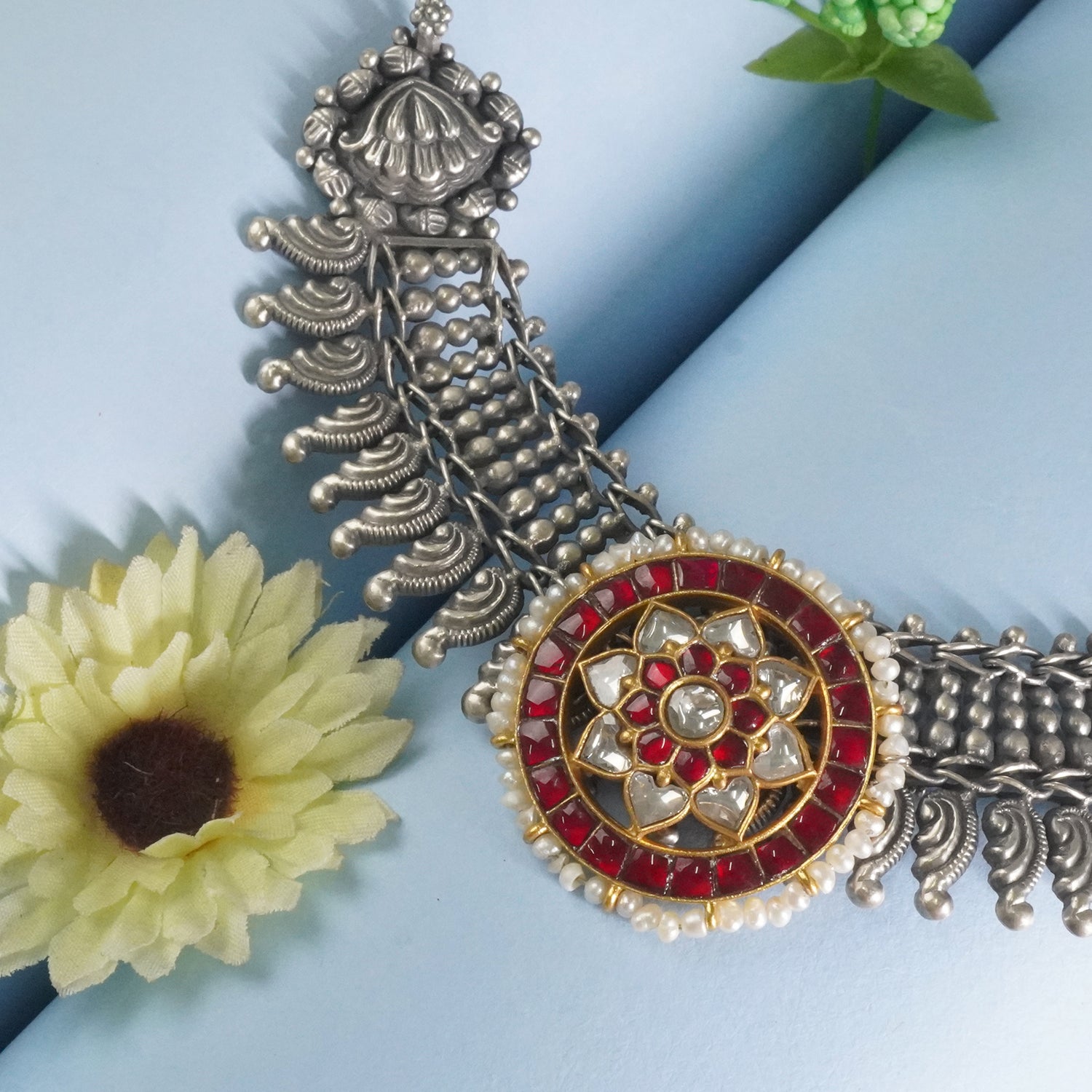Silver Dual Tone Necklace With Handmade 92.5 Silver Kundan Pendants