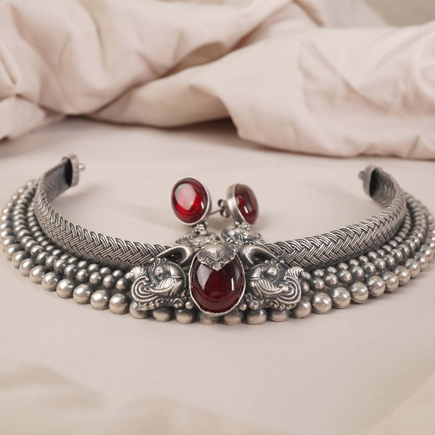 Silver Kolhapuri Chattai Necklace With Red Peacock Piece