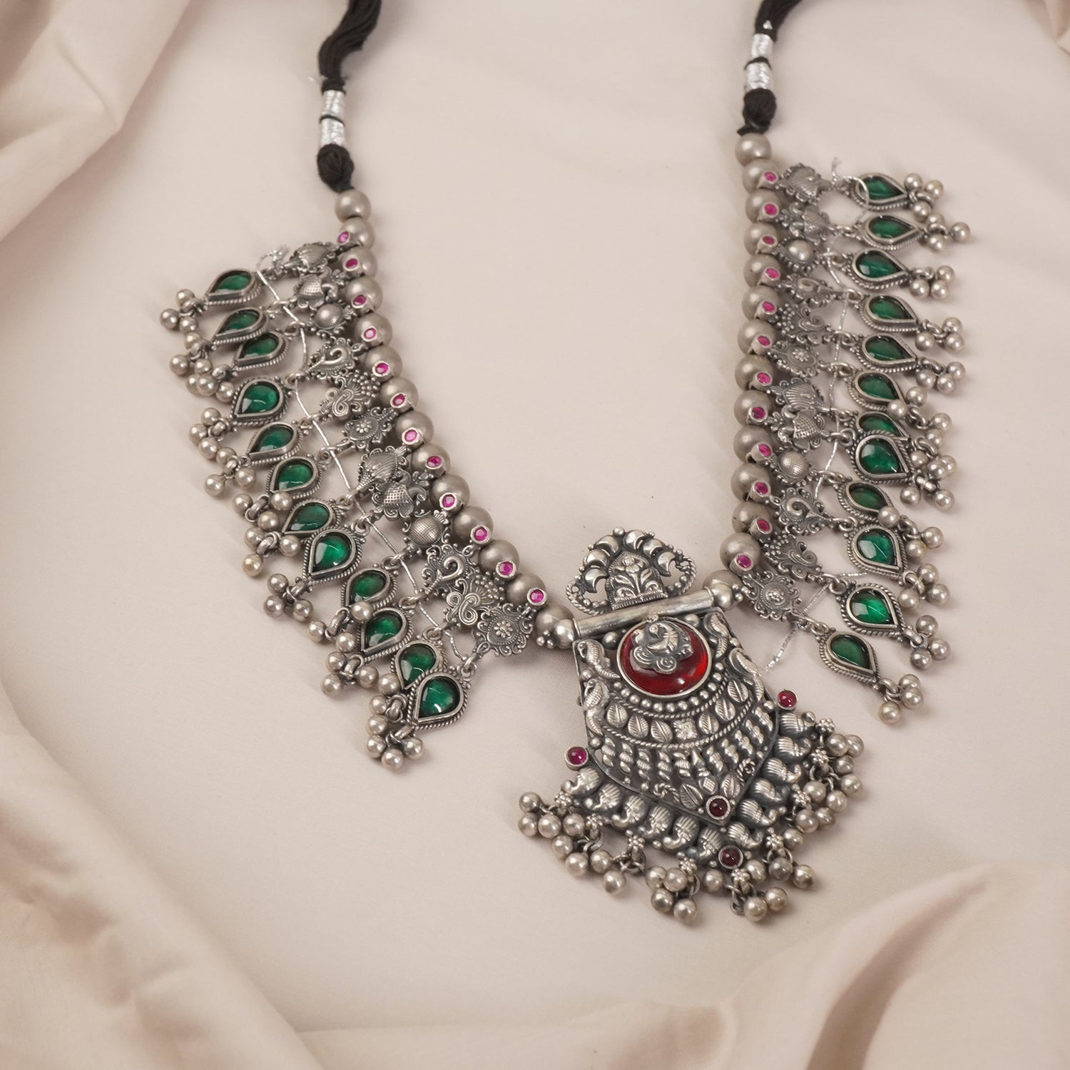 traditional silver Maharashtrian kolhapuri necklace