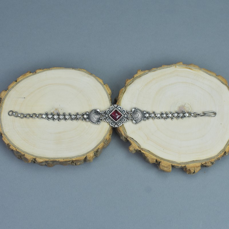 Silver Bracelet For Women chokda panti Design