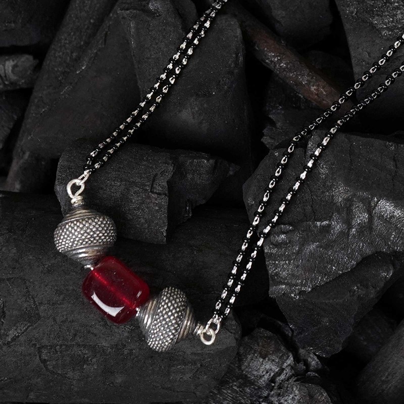 silver mangalsutra bead design.