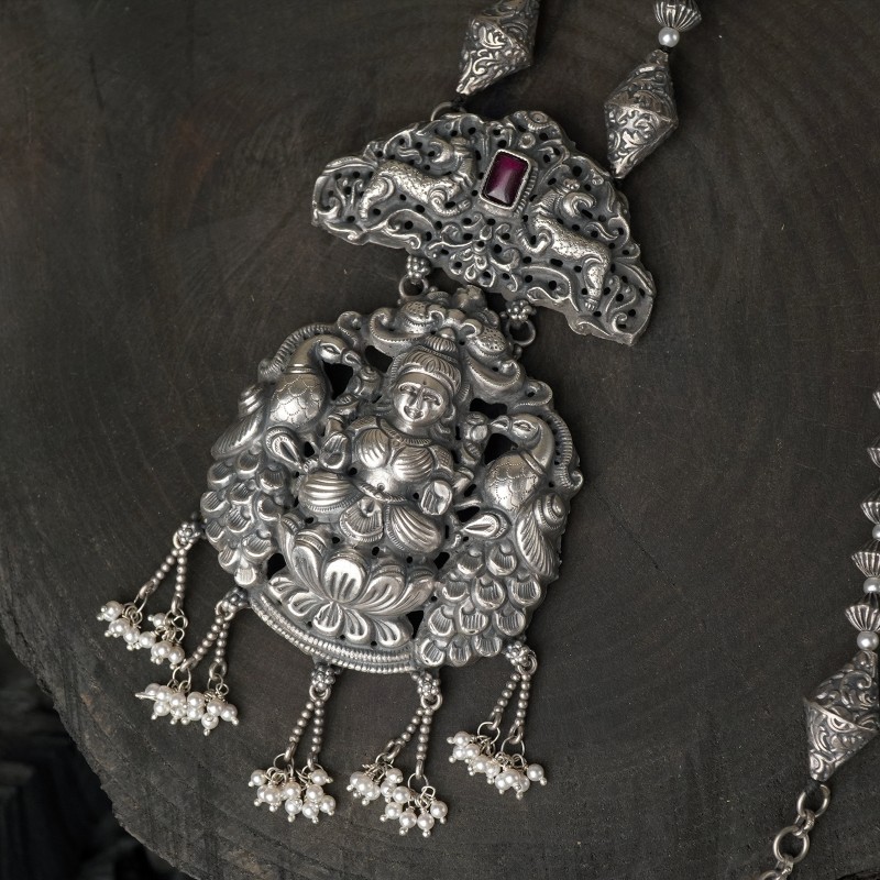 hand made silver nakashi laxmi pendant necklace .