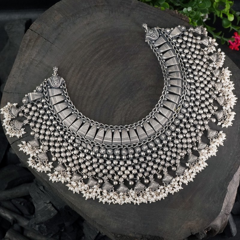 big silver necklace for wedding