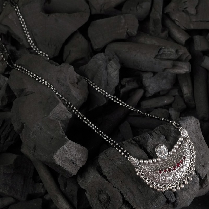 silver handmade chain mangalsutra with chandrakor pendant