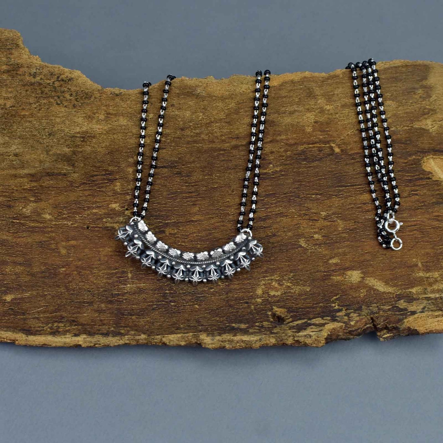 silver mangalsutra short.