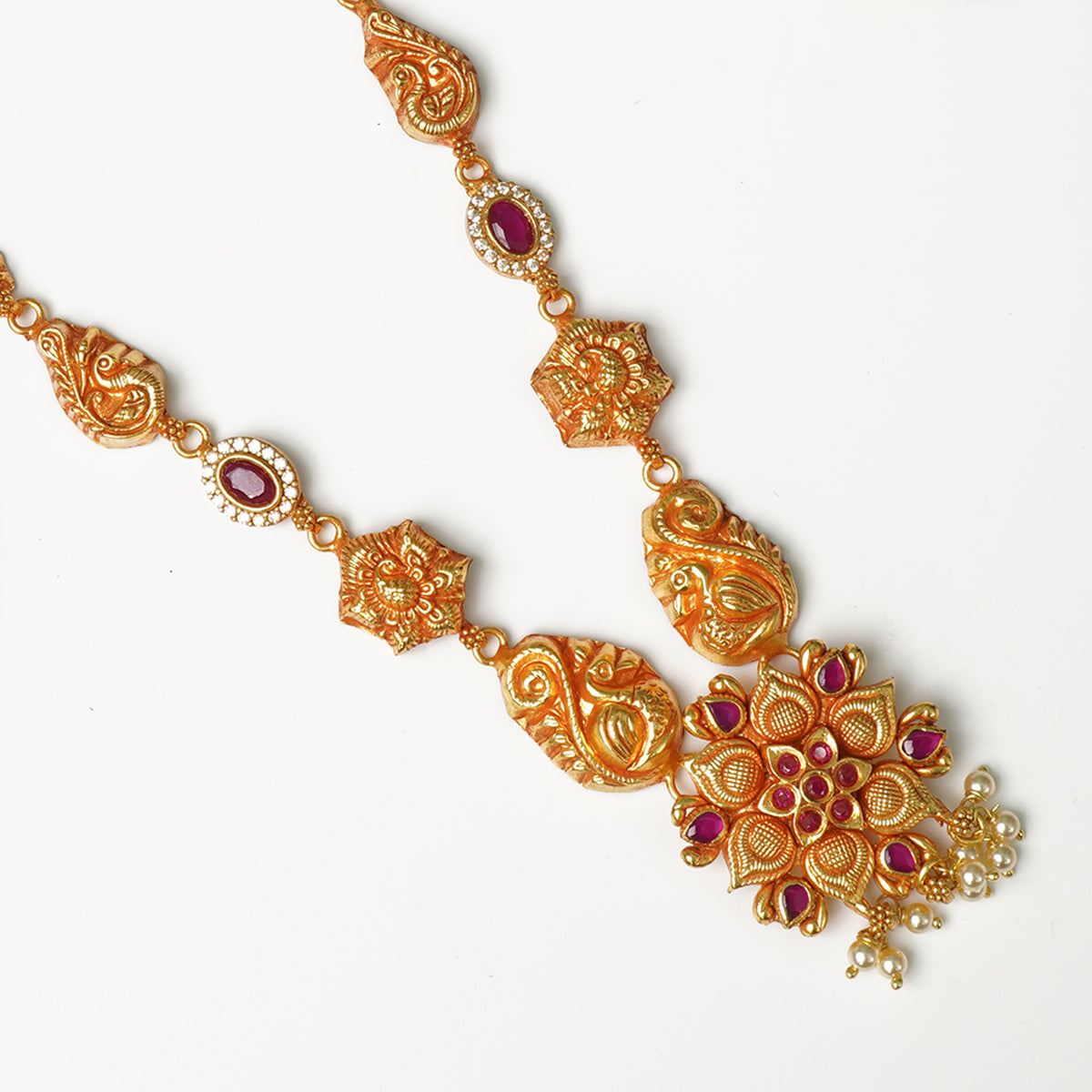 Gold plated silver necklace detail gheru finish