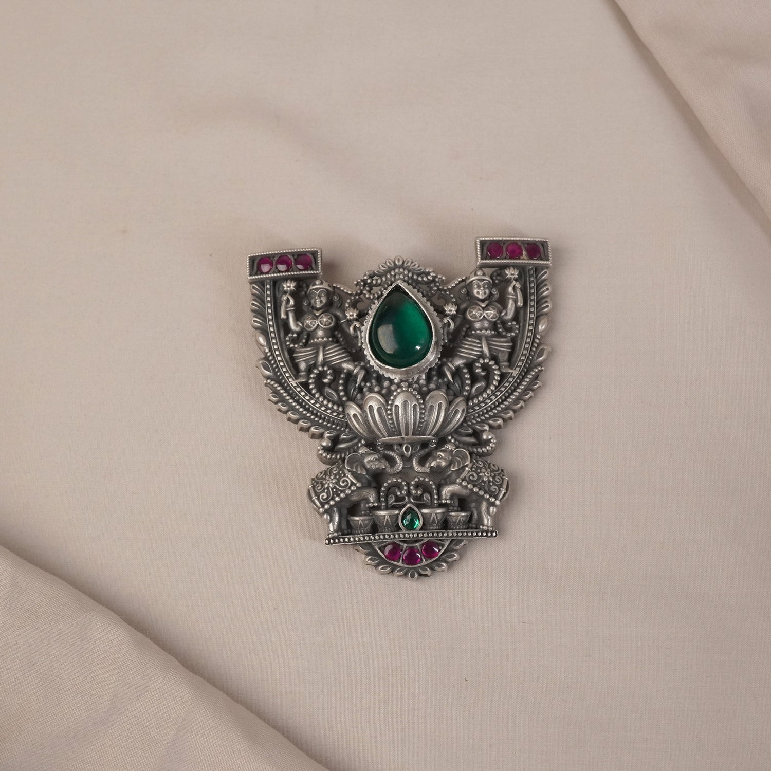 Silver temple pendant 3D kemp stones
