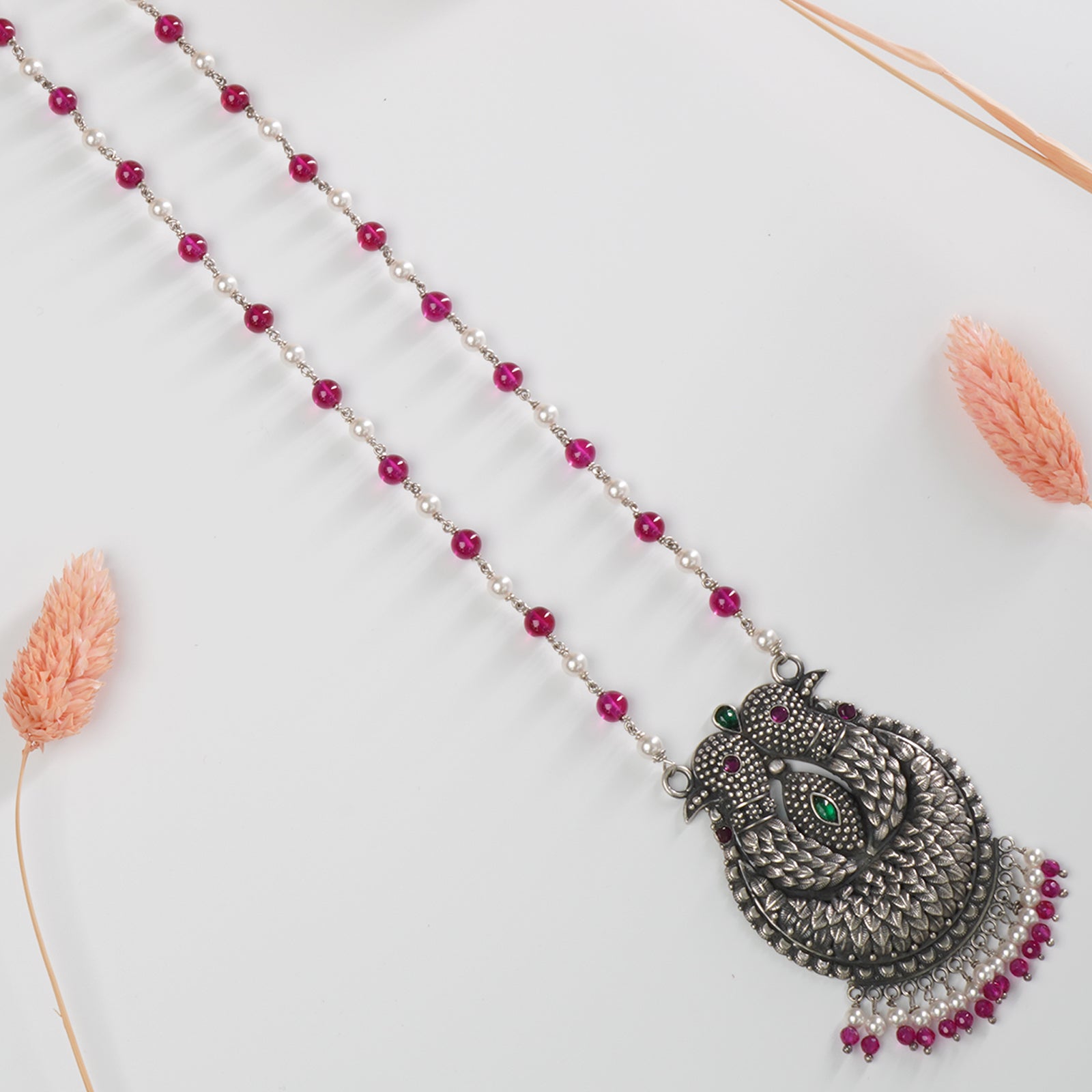 a clear photo of silver pendant made exact photocopy of gold