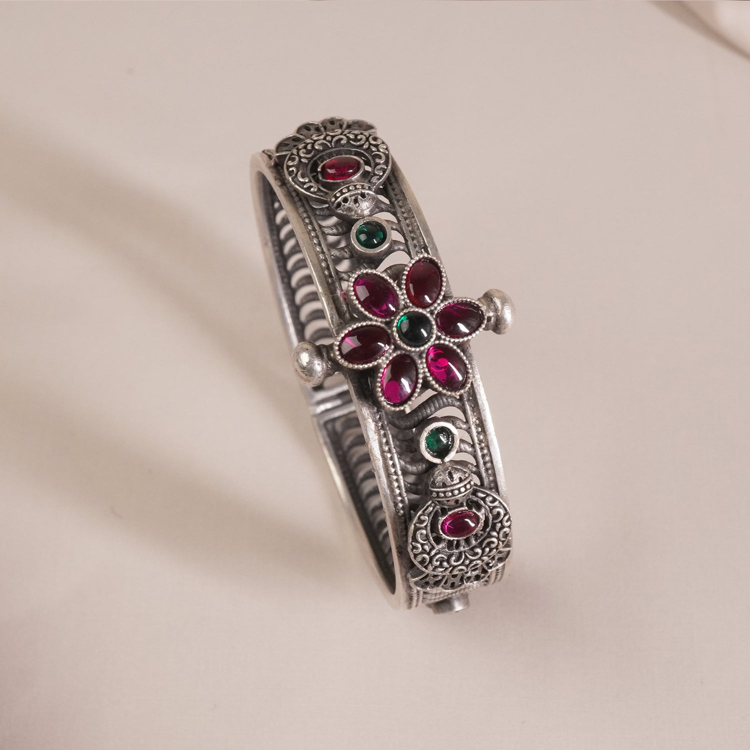 Silver Peacock Bangles Red Kemp Stones. (1 PC.)