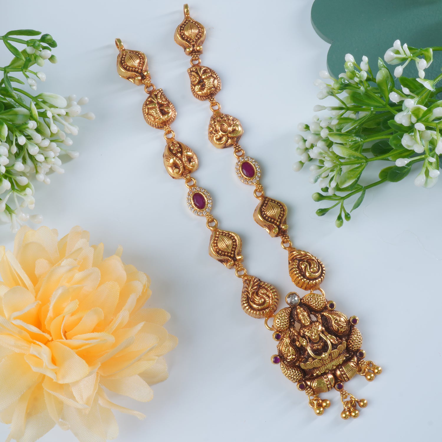 Silver Antique Gold Plated Short Necklaces Online