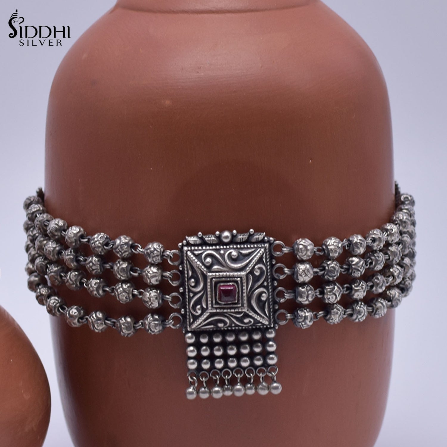 Choker haar red chokda pendal