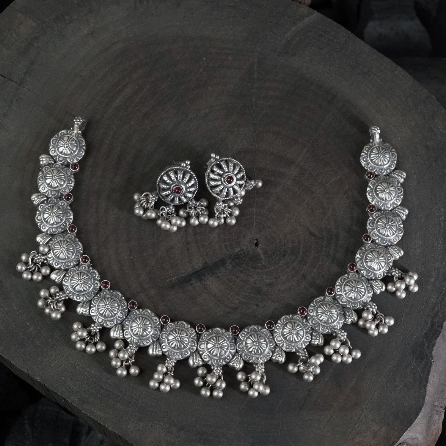 Floral silver Necklace