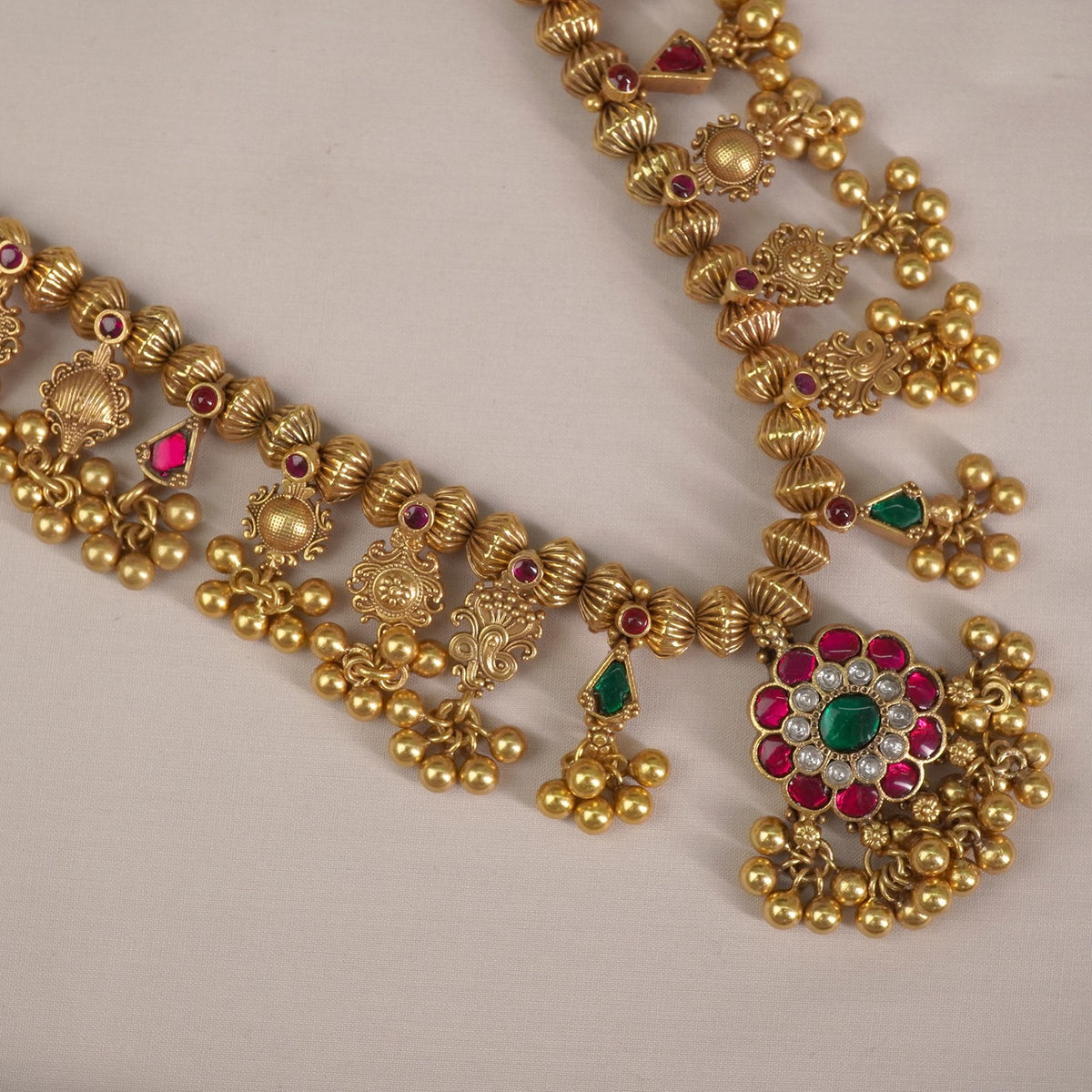 gold plated kundan kolhapuri saaj