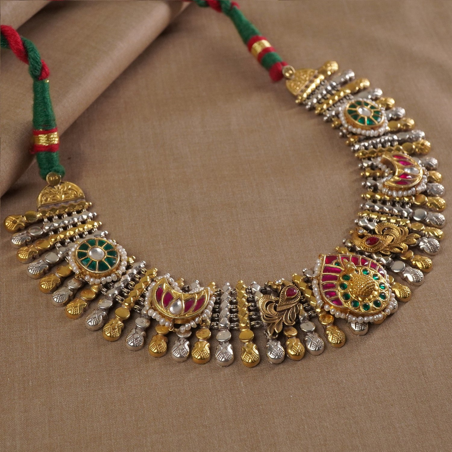 Dual Tone Tribal Finish Silver Kundan Necklace