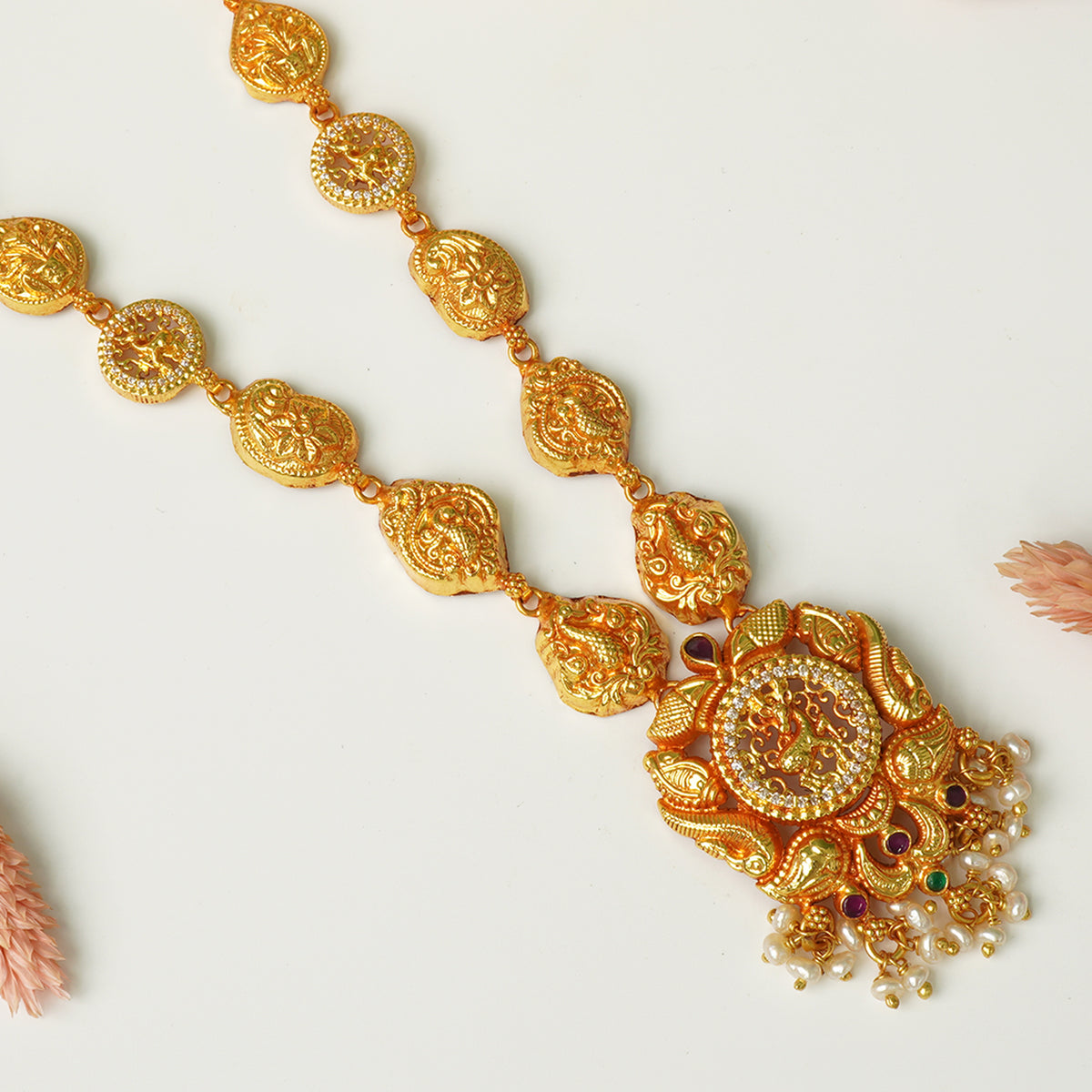 Affordable gold plated silver necklace design
