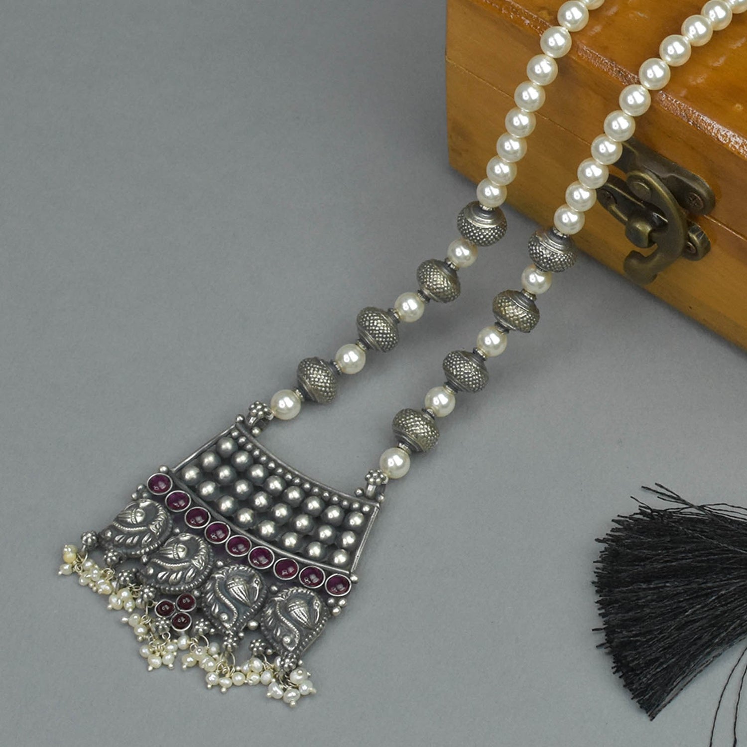 Pearl Necklace Rava Peacock Pendant