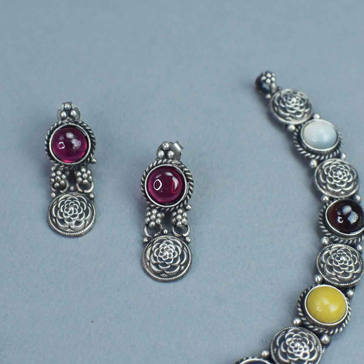 navratna necklace