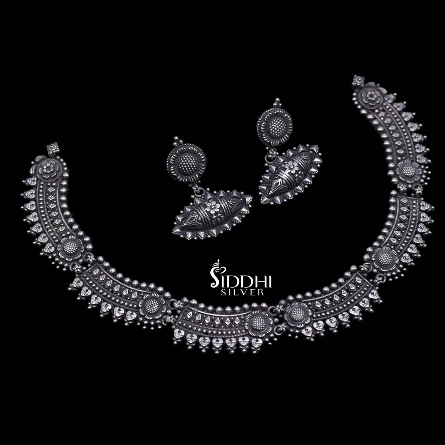 Rava koyri necklace