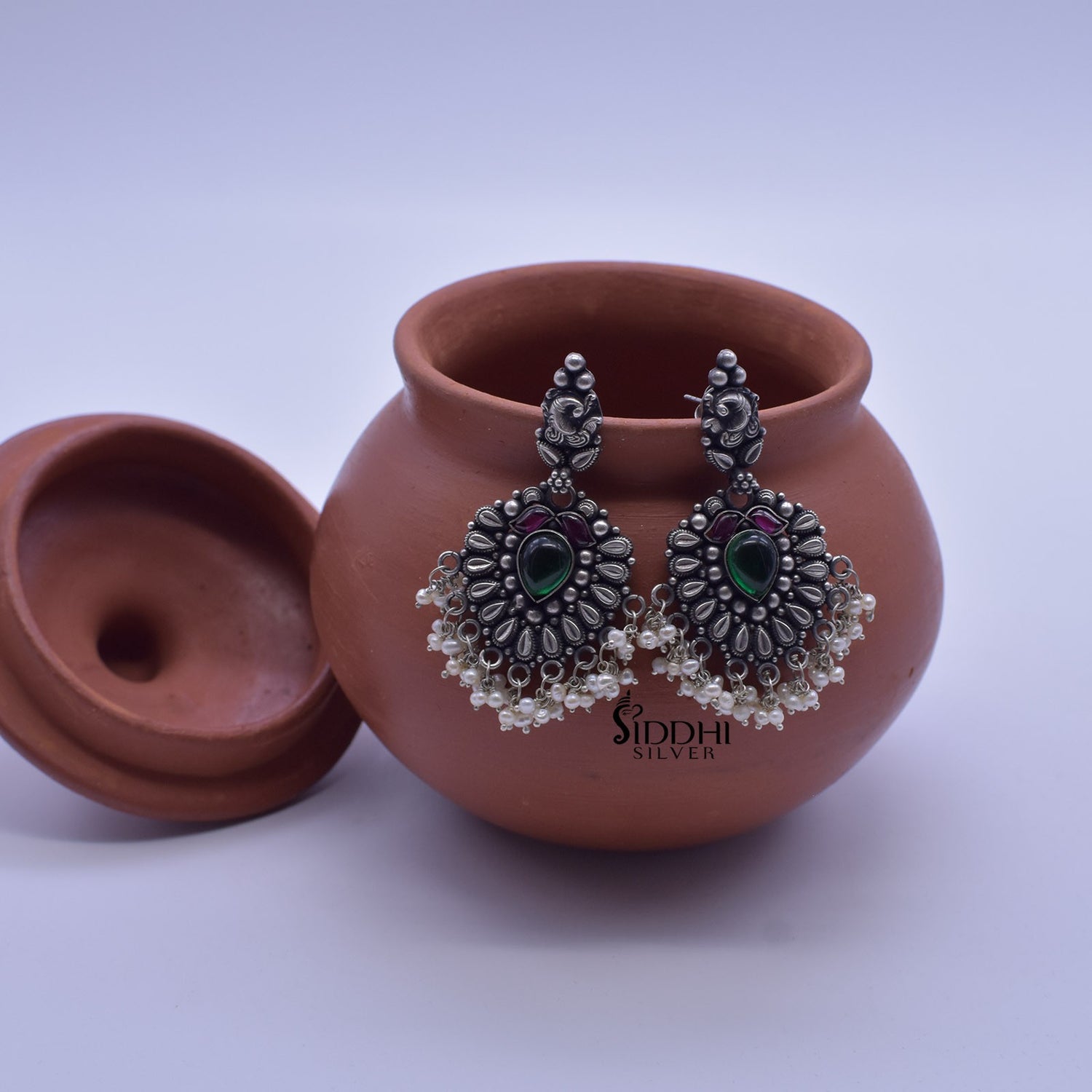 Saaj earrings