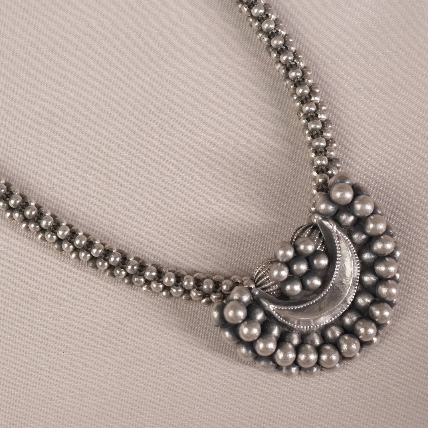 Silver Kolhapuri Thushi With Chandrakor Pendant For Traditional Attire