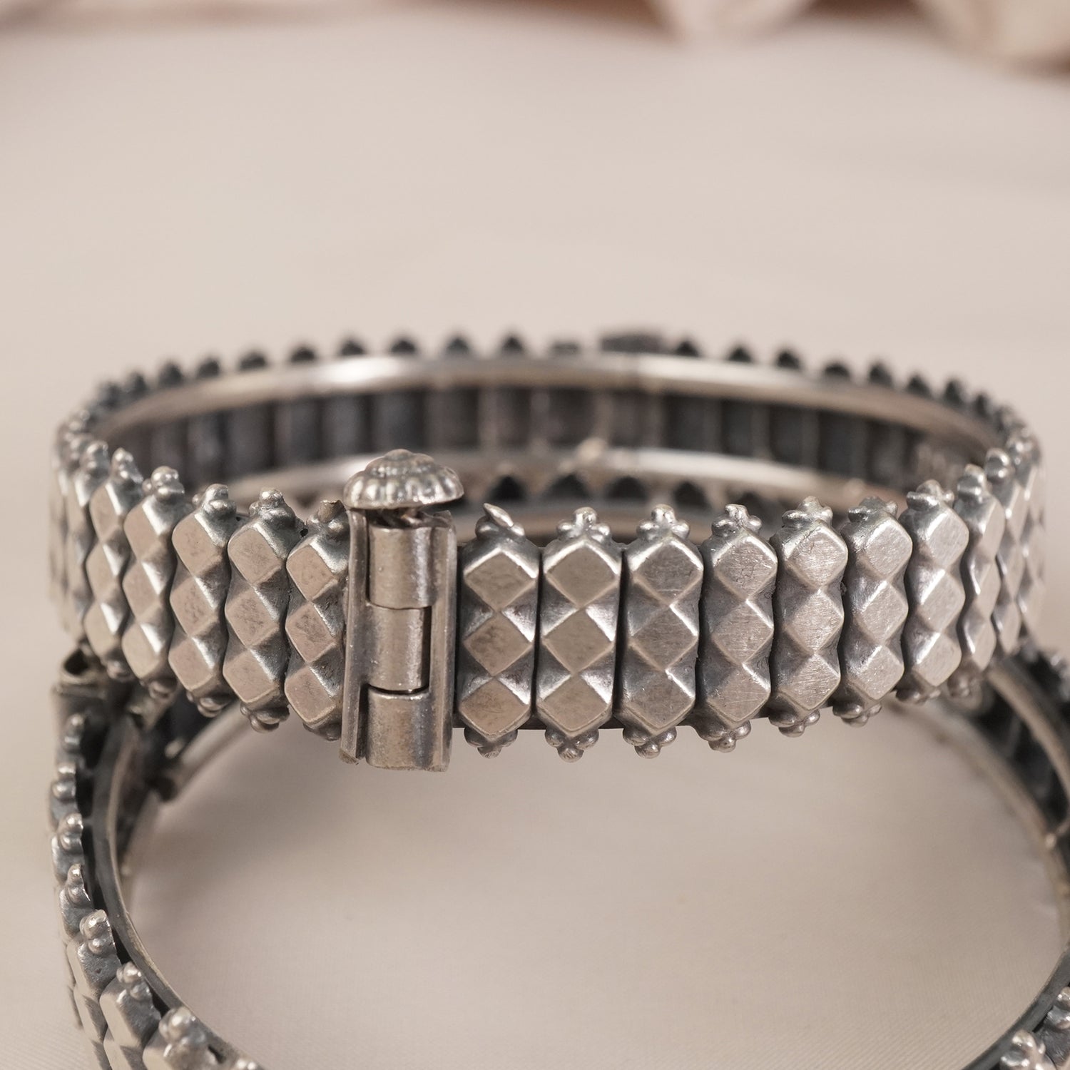 Silver Kanthi Mani Bangles