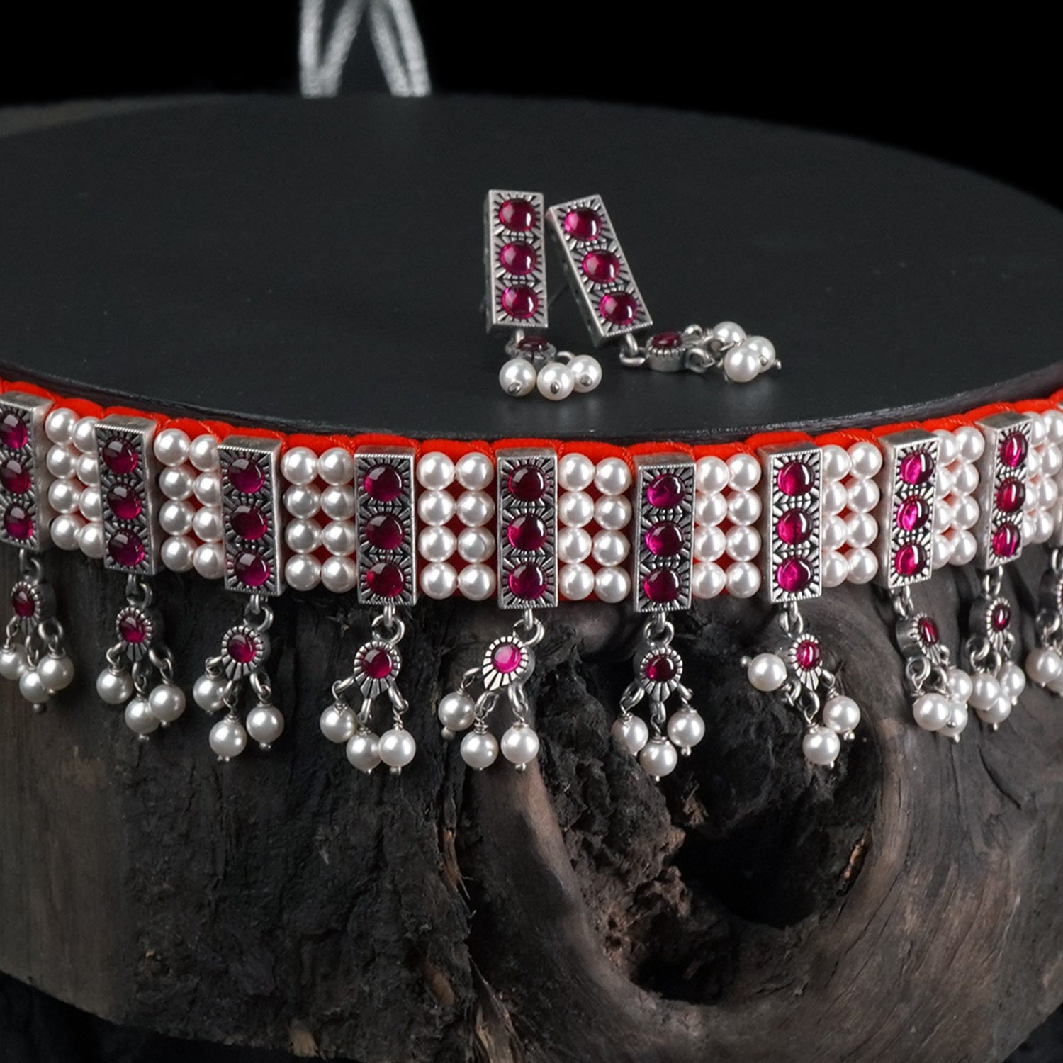 silver chinchpeti set with matching earrings