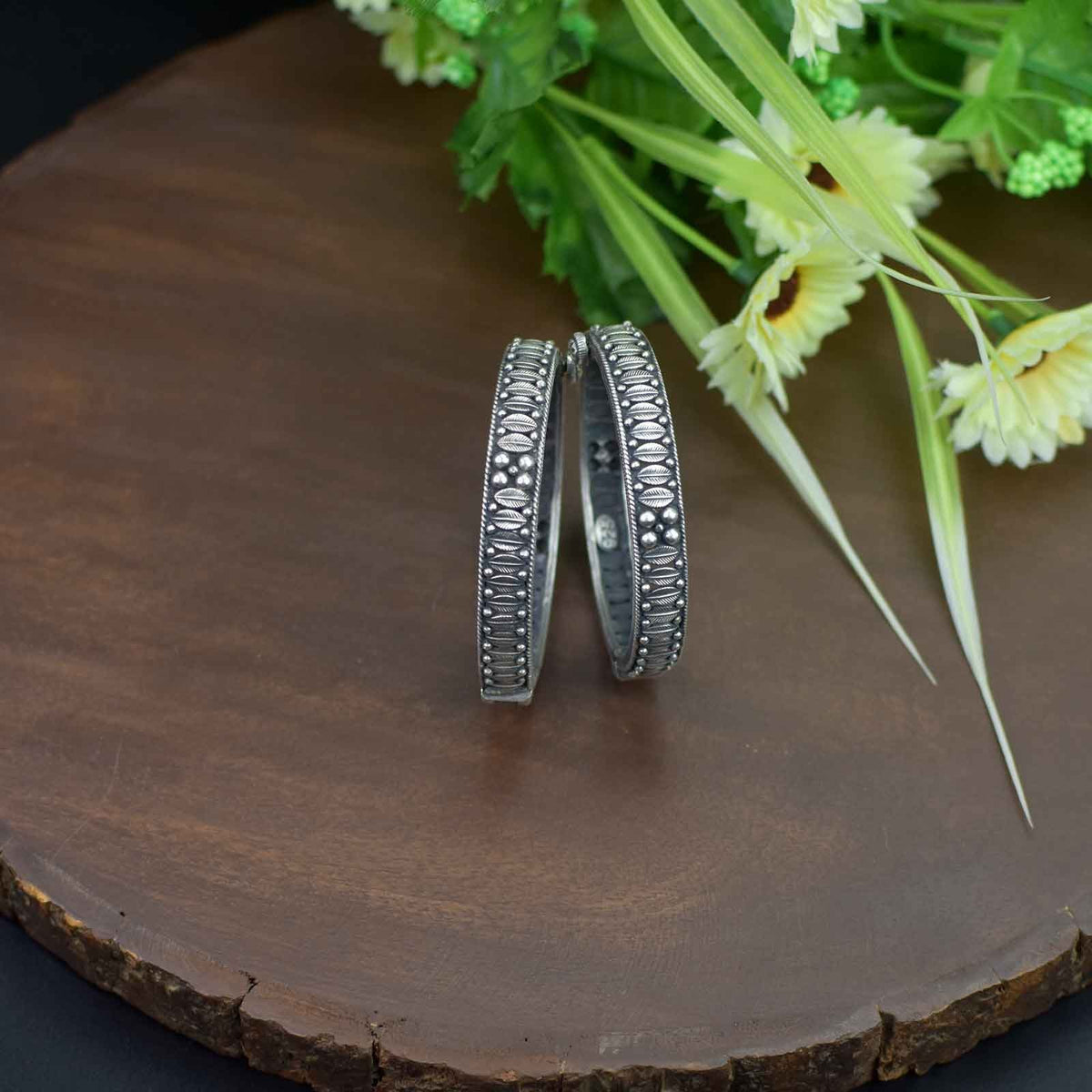 silver najuk bangles