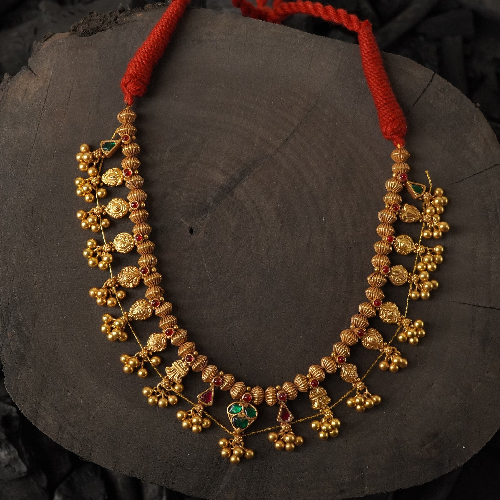 hand made silver kolhapuri saaj with kundan pieces and dipped in 24k gold