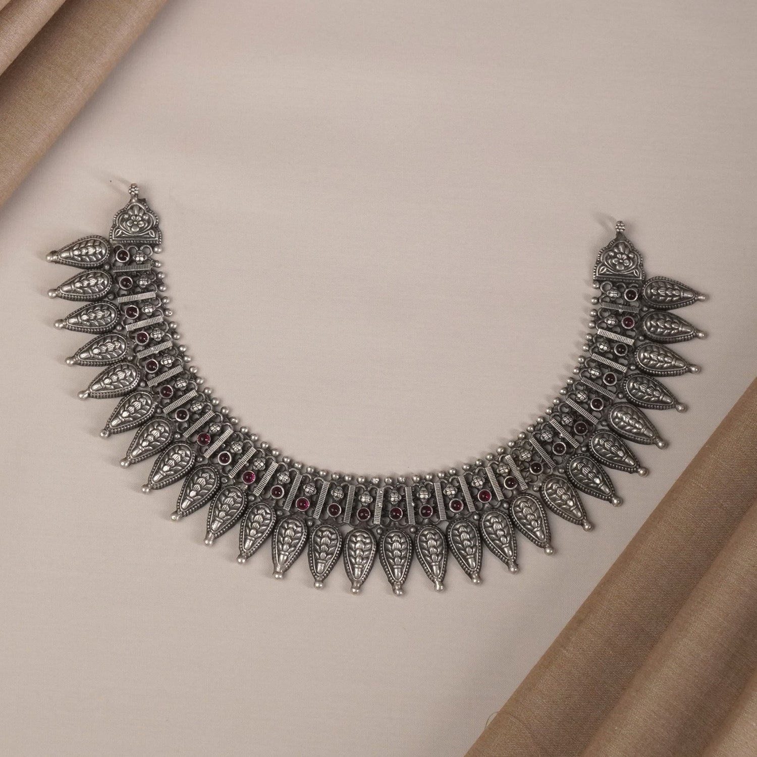 Silver Kolhapuri Chattai Necklace