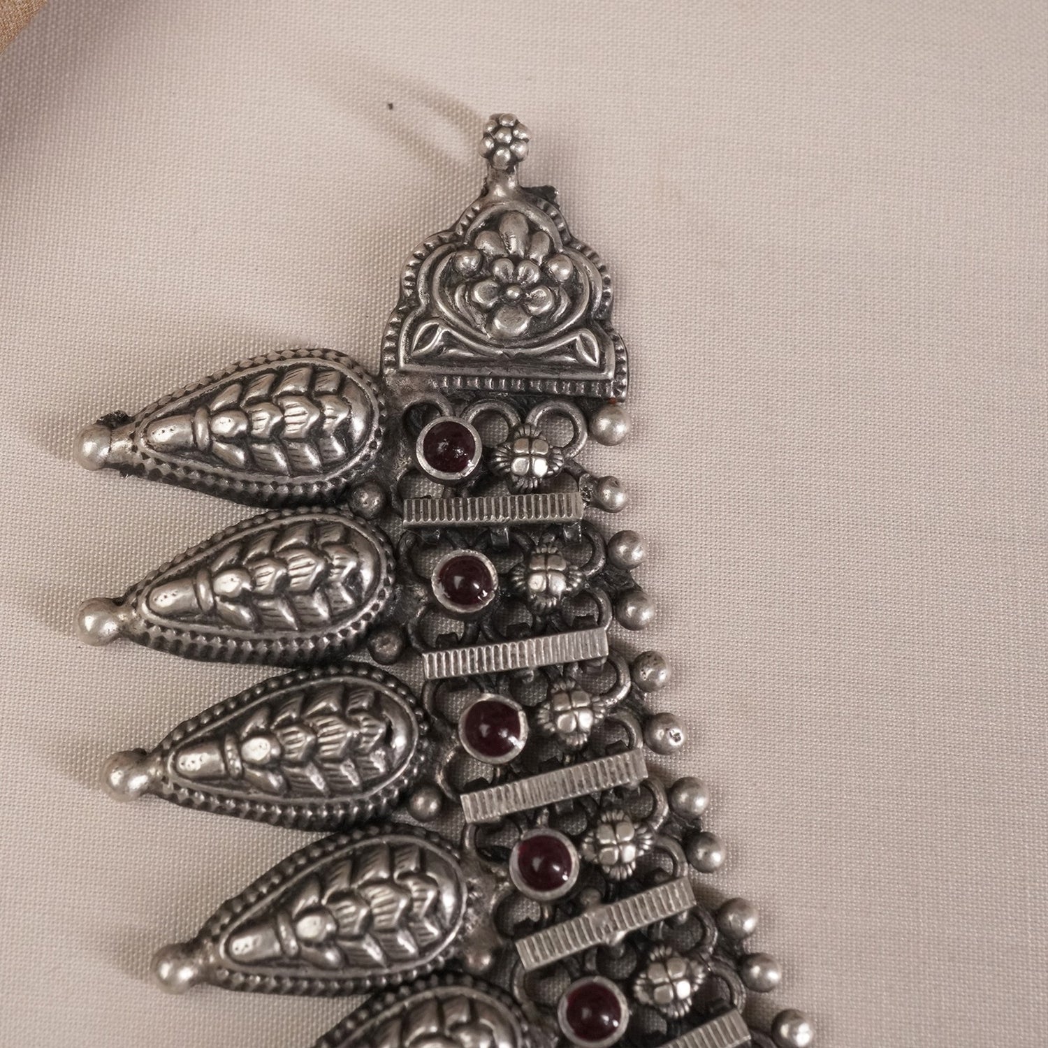 Silver Kolhapuri Chattai Necklace