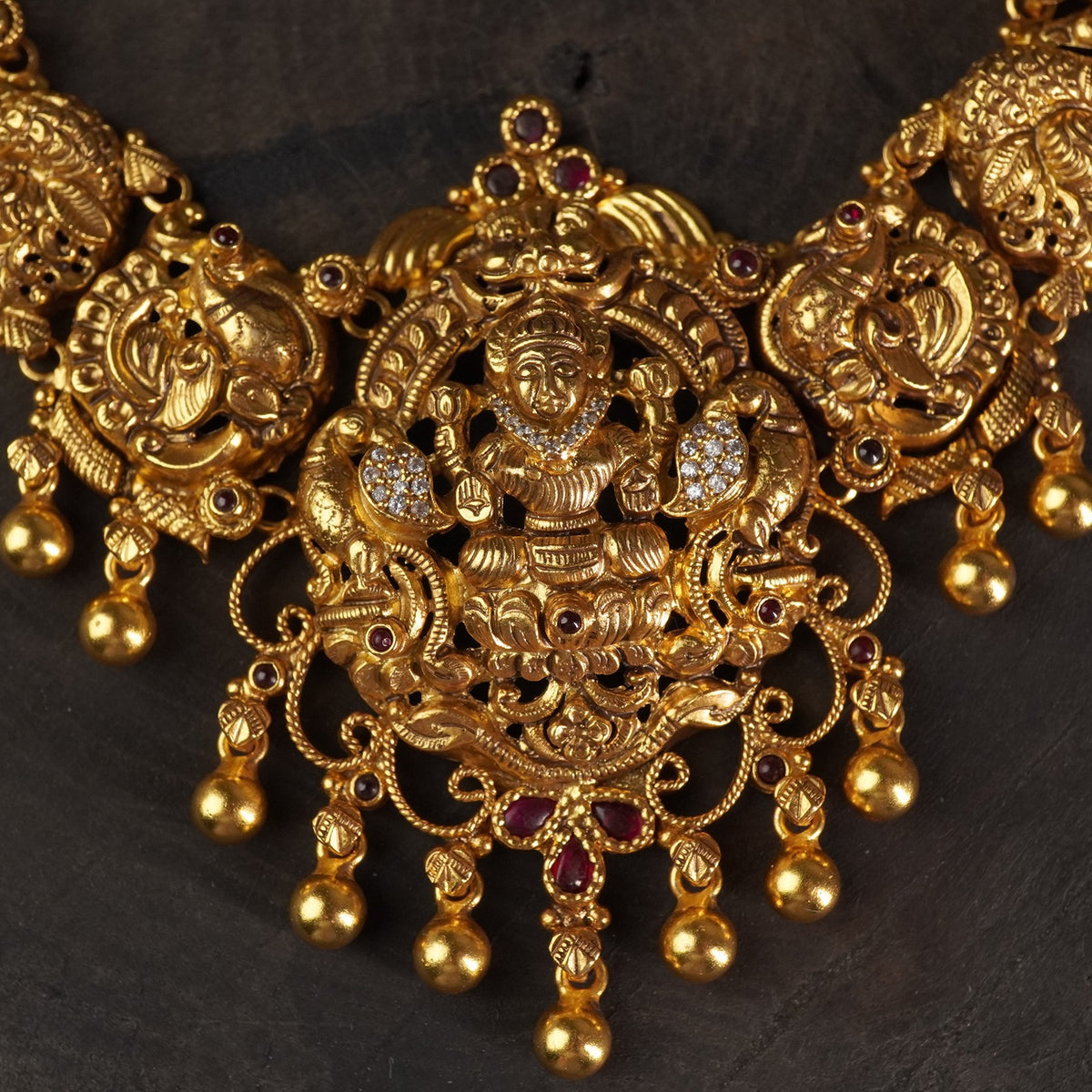 laxmi nakash pendant