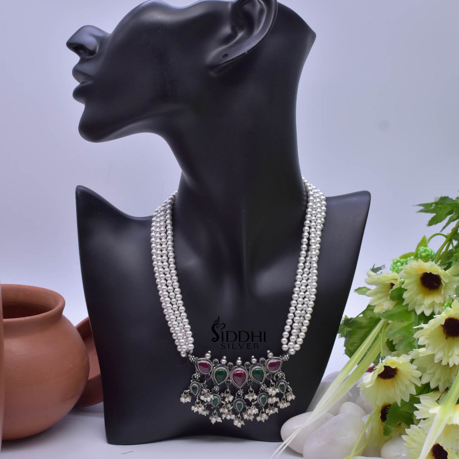 Silver tanmani choker red green