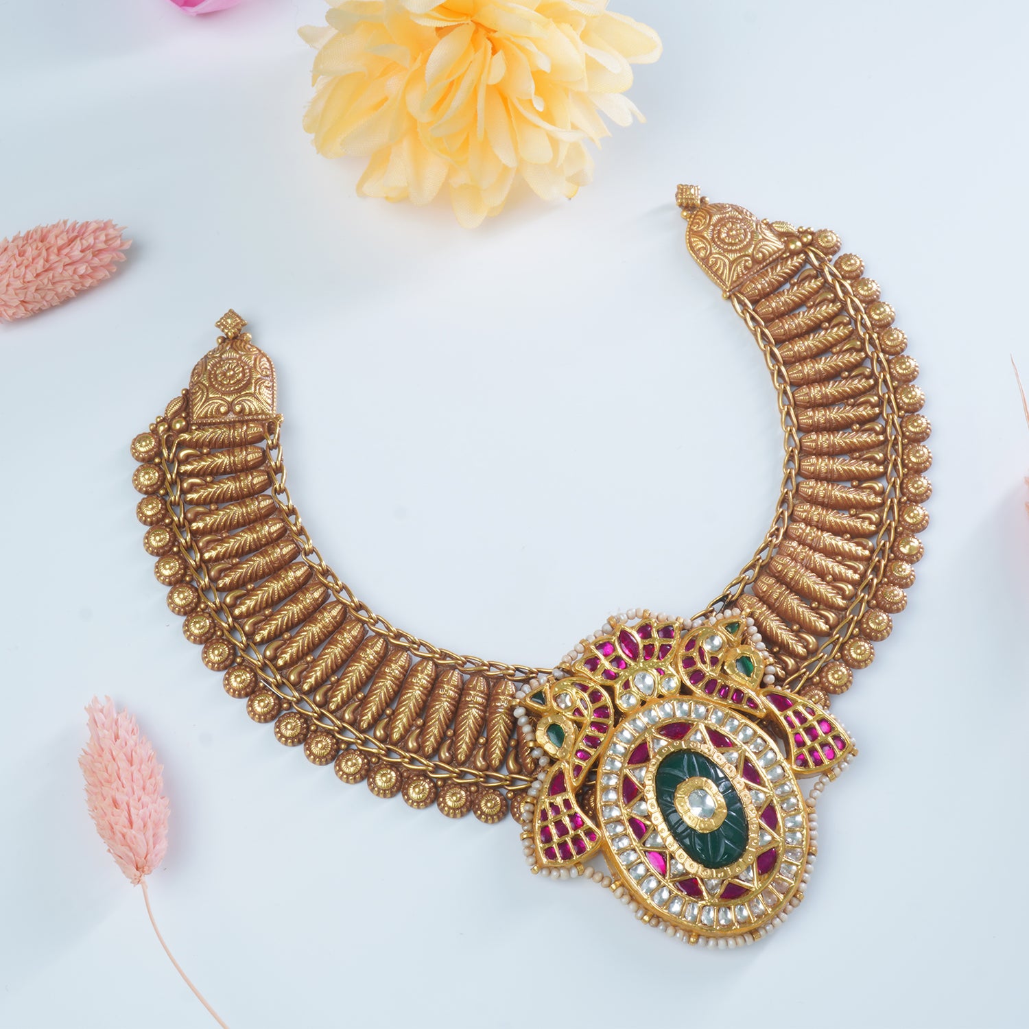 Silver Jadau Kundan Necklace With An Enchating Silver Chattai