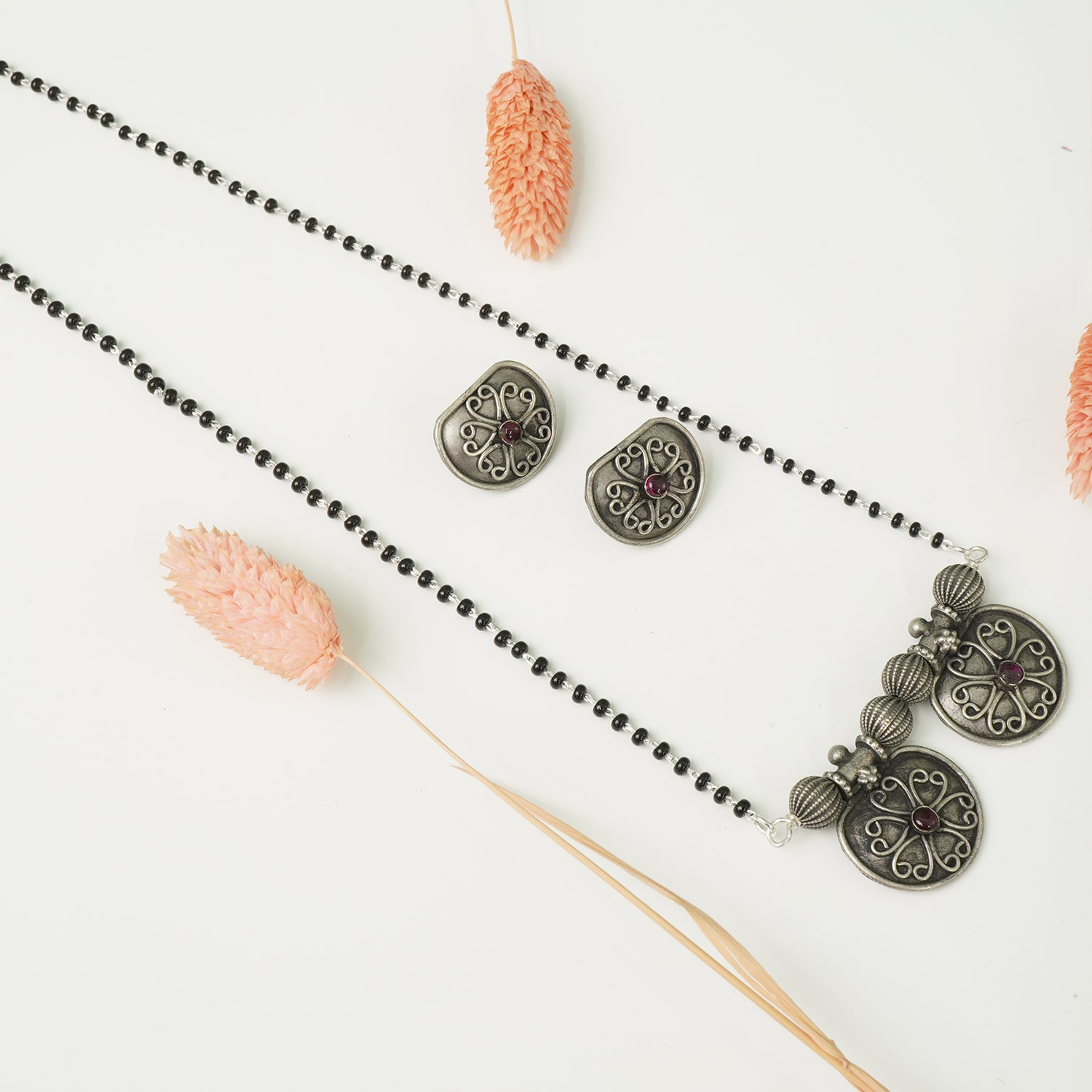 Silver Tribal Filgree Vati Mangalsutra With Earrings